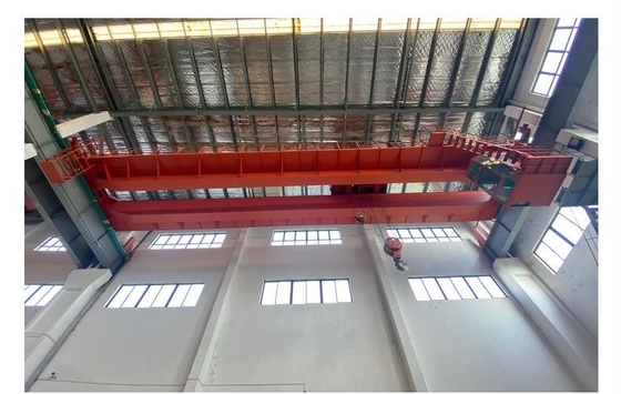 Traitement des matériaux en acier double poutre pont de grue aérienne 20 tonnes électrique pour entrepôt