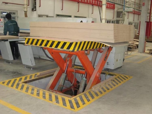 Table élévatrice stationnaire de ciseaux de 380VAC 50hz pour les matériaux de levage d'usine