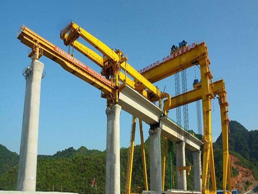 Lanceur ferroviaire à grande vitesse Crane For Bridge Construction de la poutre 1000T