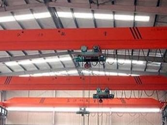 Pont roulant CD/MD pour levage de charges lourdes, classe de travail A3, efficacité et durabilité